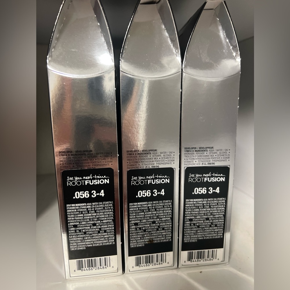 REDKEN ROOT TOUCH UP
